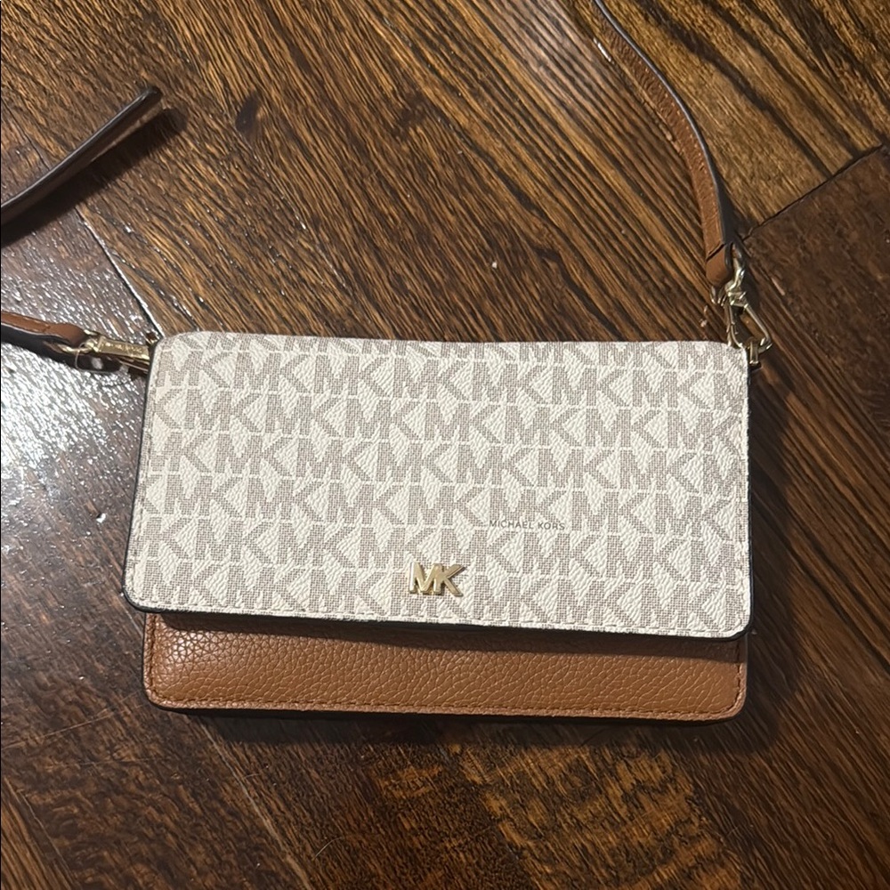 Michael Kors Elegant Brown and Cream Crossbody Bag